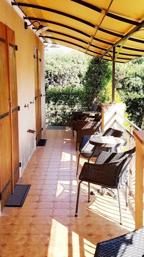 Le Mas De Marie Grimaud Exterior foto